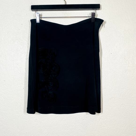 NEW! Saks Fifth Avenue Floral Applique Skirt A Line Black Casual - S - Picture 4 of 10